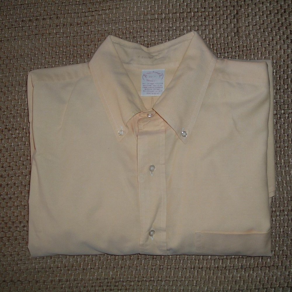 Brooks Brothers 17-35 Yellow Dress shirt